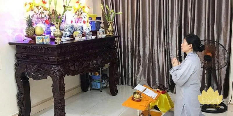 Hướng dẫn nghi thức cầu nguyện trang nghiêm và trọn vẹn tại nhà