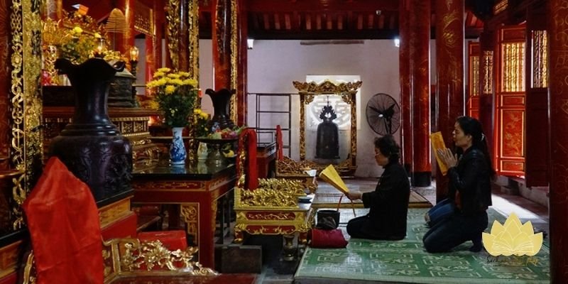 Bài khấn trang nghiêm giúp lời cầu nguyện được chứng giám