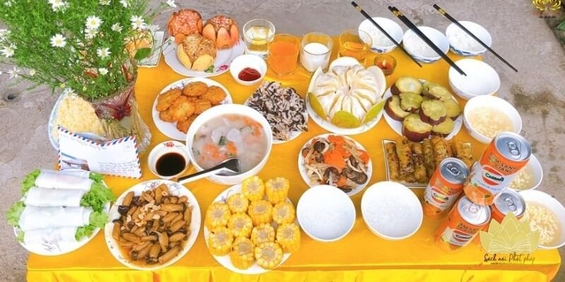 Các bước thực hành thí thực đúng nghi thức tại nhà