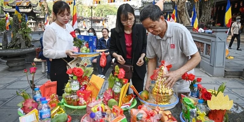 Nghi thức tạ lễ cuối năm thể hiện lòng biết ơn