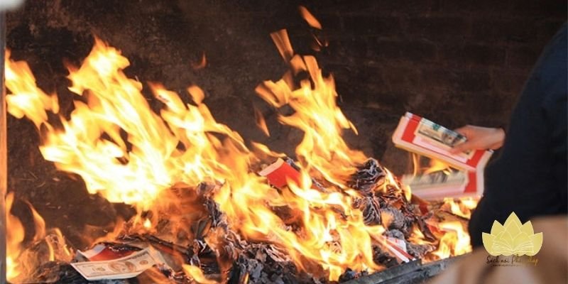 Tránh mê tín, đốt quá nhiều và làm lễ qua loa