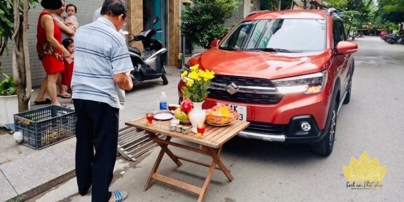 Văn khấn cúng xe mới mua giúp khởi đầu thuận duyên