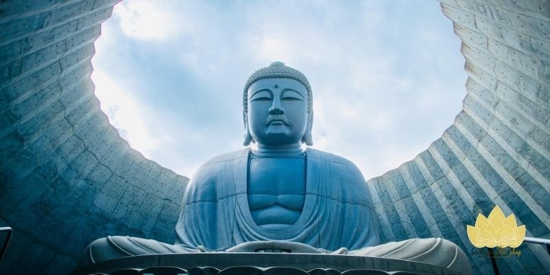 Ý nghĩa sâu xa ẩn trong cấu trúc thơ thiền tối giản